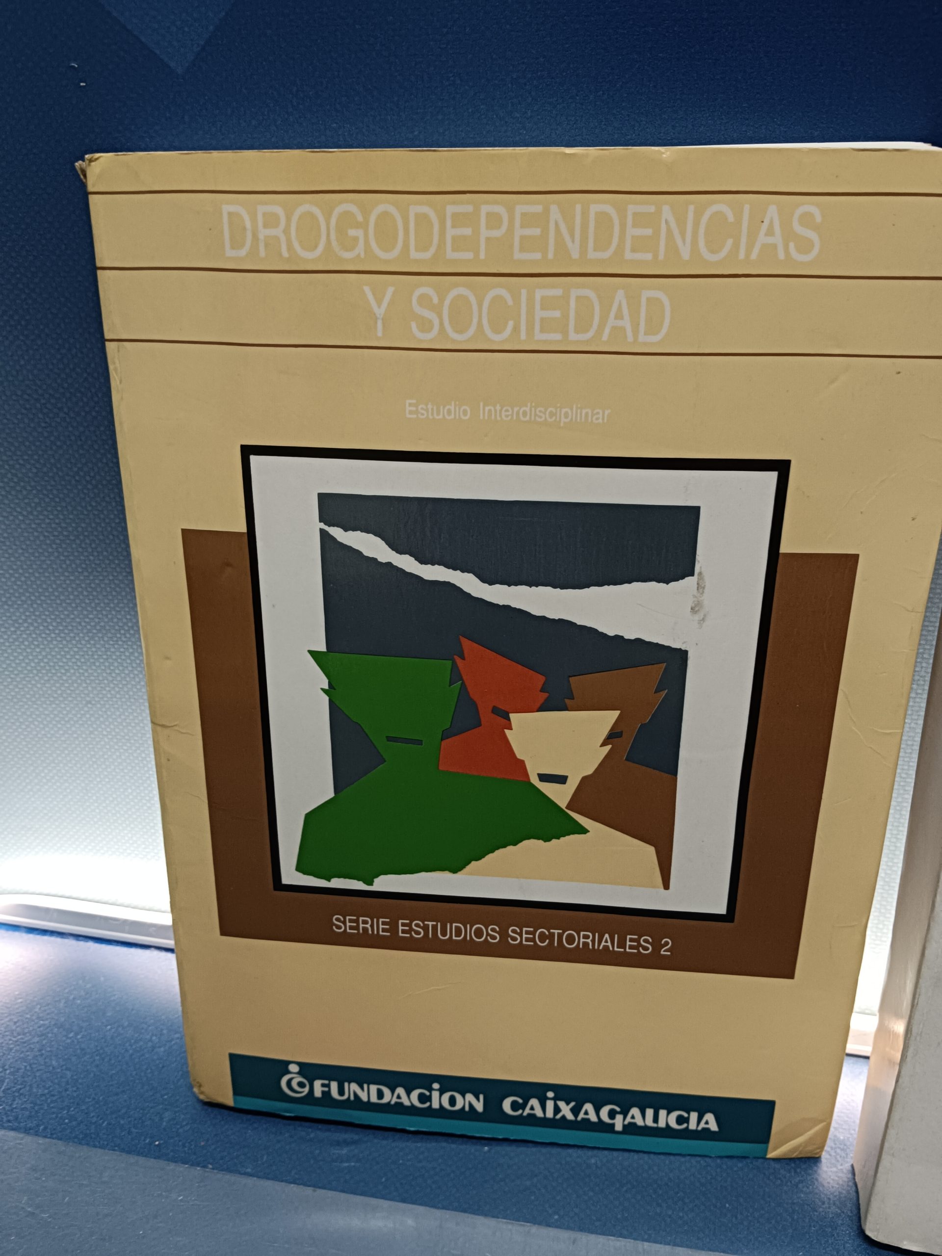 2 libros, Drogodependencias y sociedad + Comunicaciones - Imagen 9