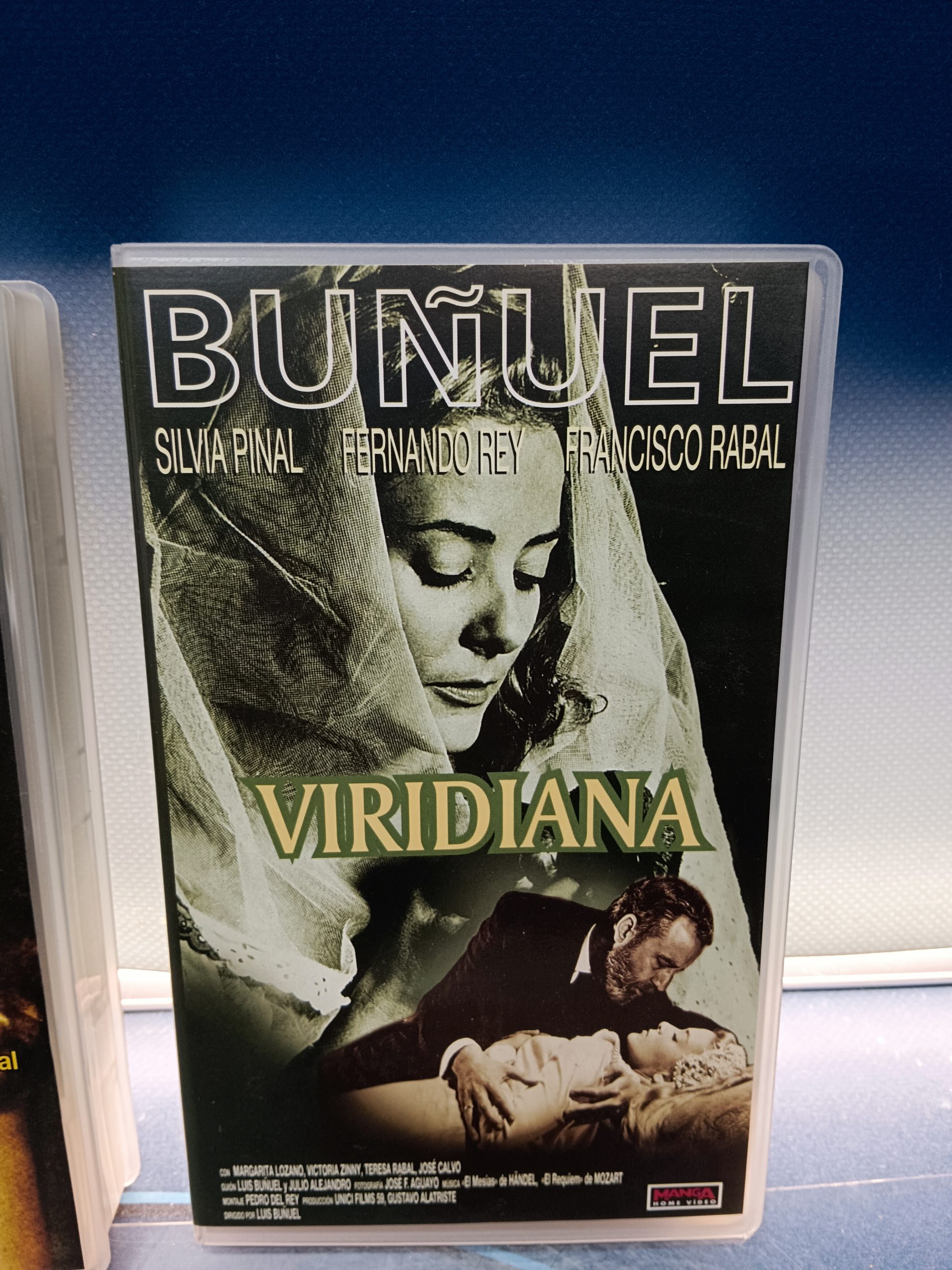 2 vhs, Películas de Luis Buñuel- VIRIDIANA – BELLE DE JOUR - Imagen 6